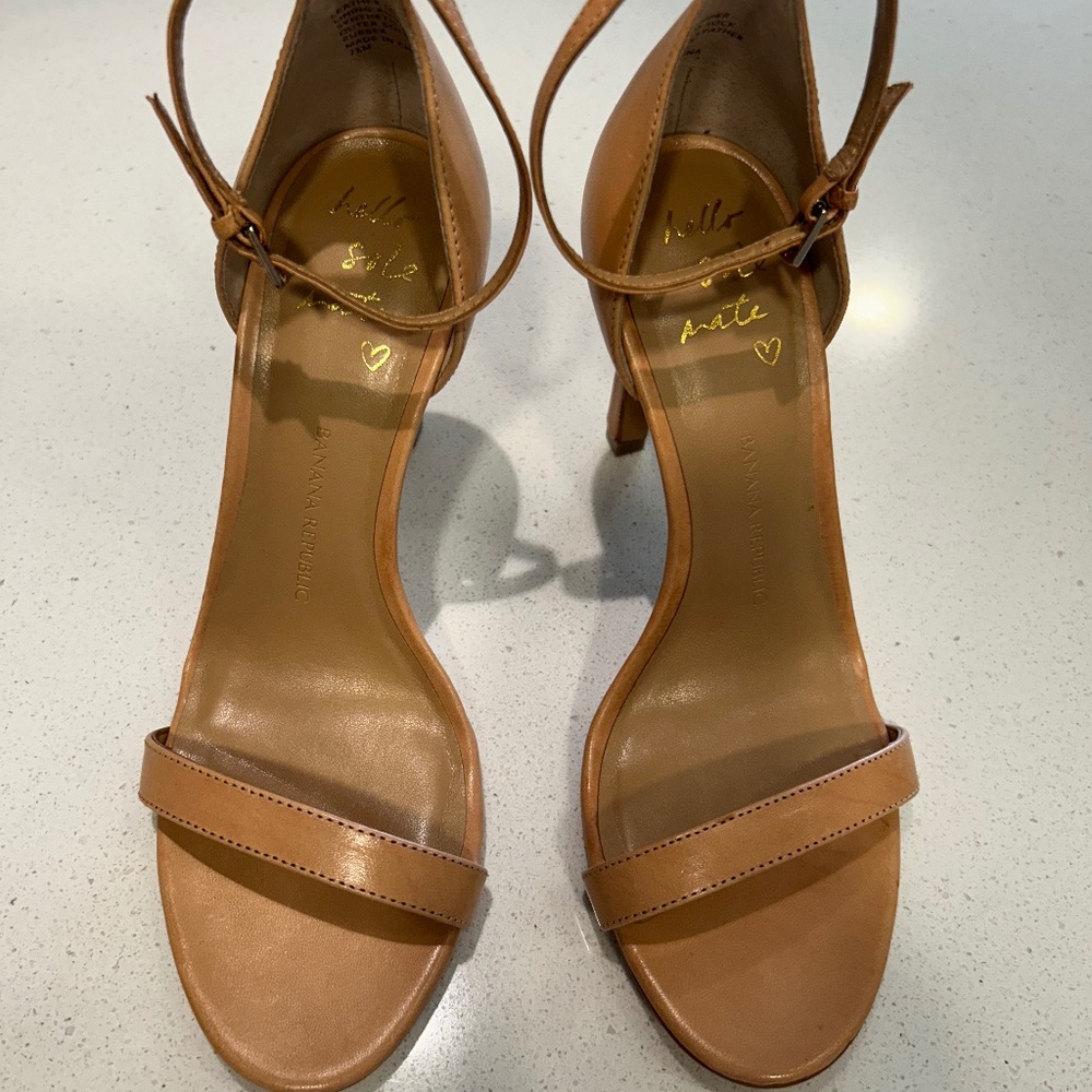 NIB Banana Republic Nude High Heel Sandals